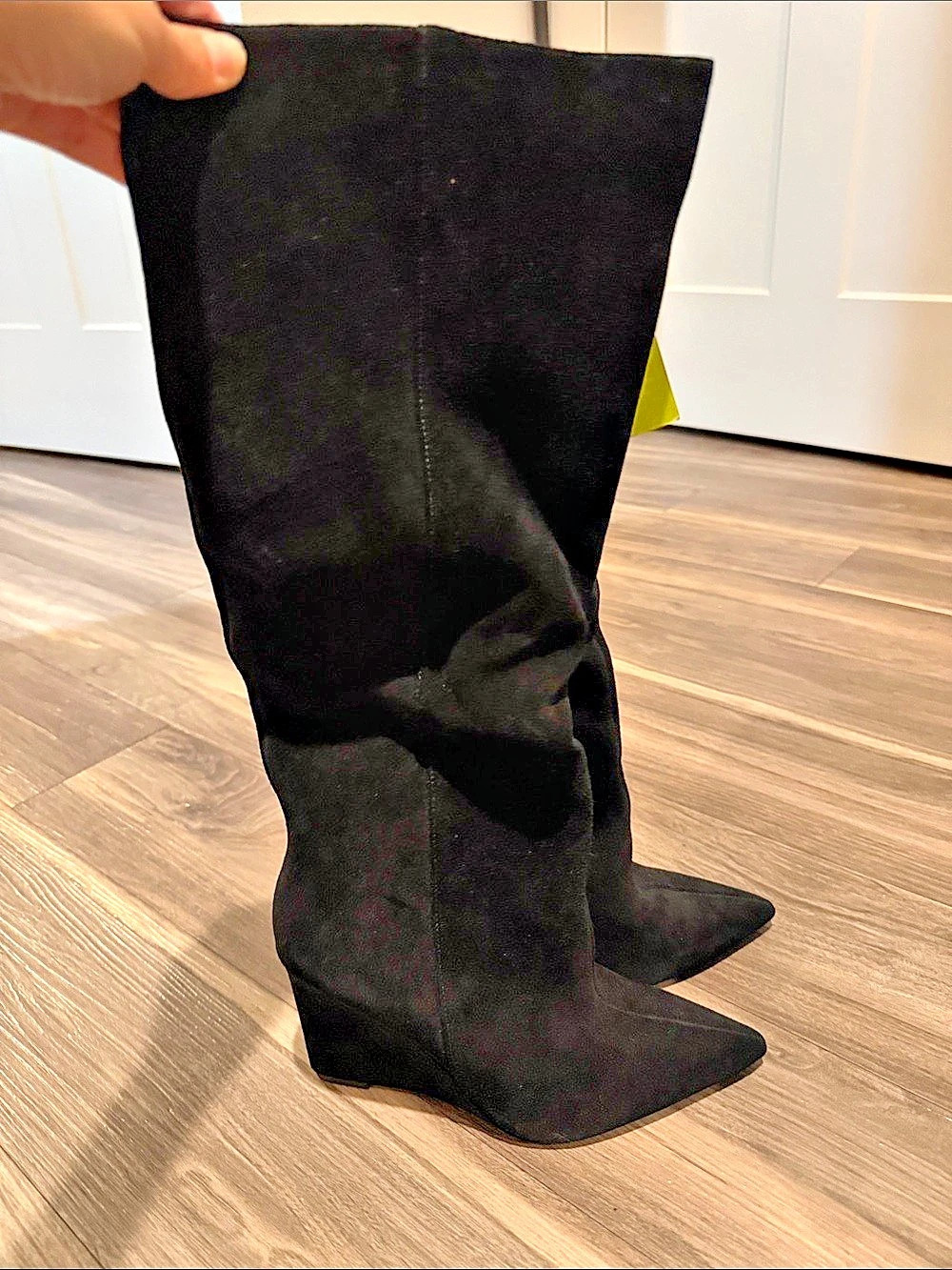 Pointed Toe Over-the-Knee Boots in Black Like New